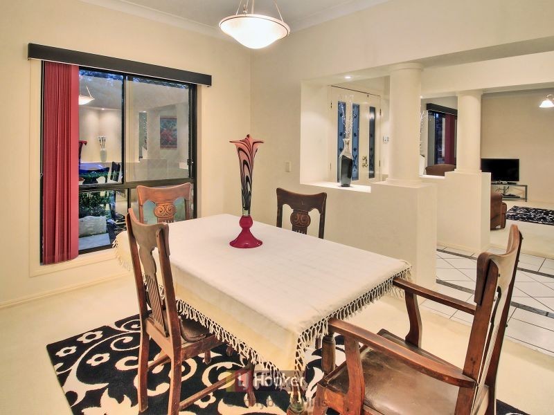 83 Greenways Esplanade, Parkinson QLD 4115