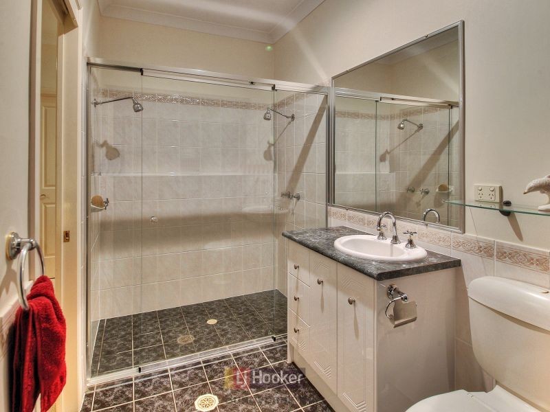 83 Greenways Esplanade, Parkinson QLD 4115