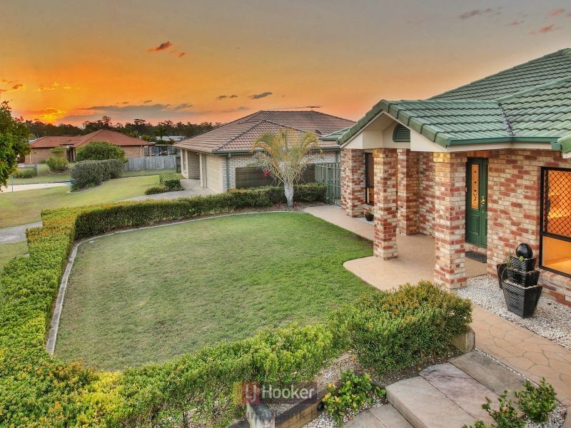 83 Greenways Esplanade, Parkinson QLD 4115