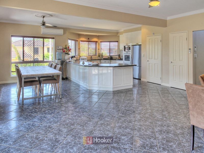 1 Cumberland Place, Parkinson QLD 4115