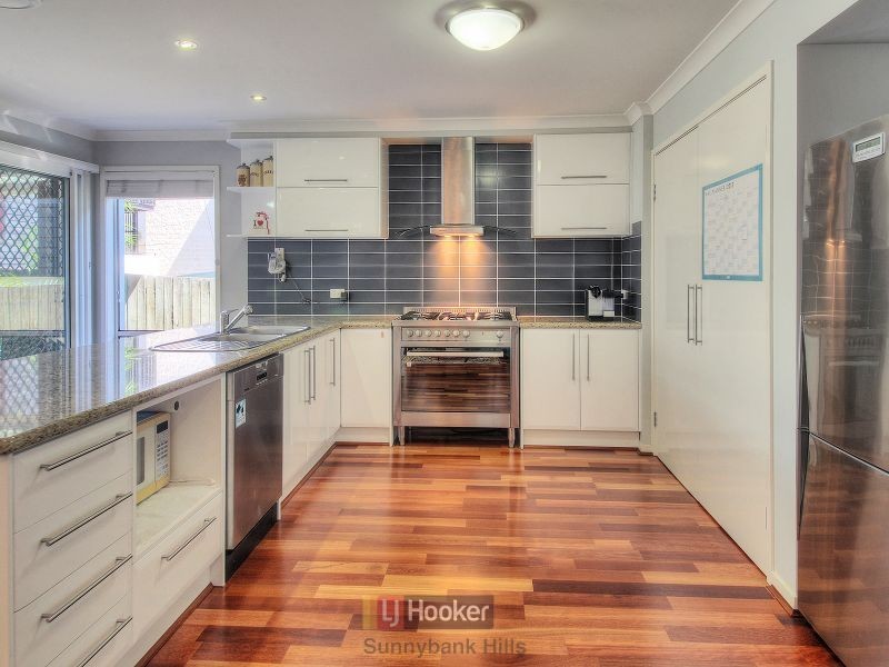 59 Lambert Road, Indooroopilly QLD 4068