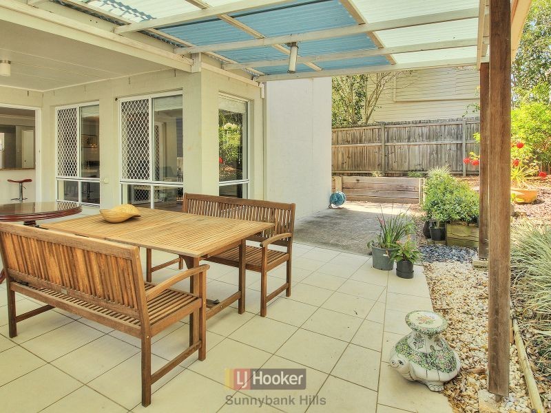 59 Lambert Road, Indooroopilly QLD 4068