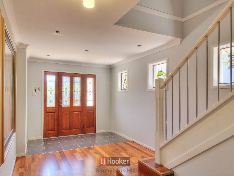 59 Lambert Road, Indooroopilly QLD 4068