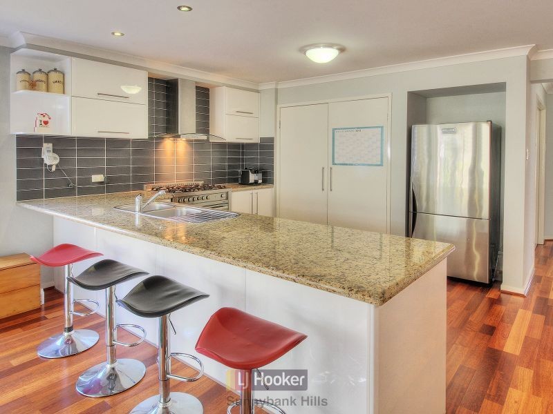 59 Lambert Road, Indooroopilly QLD 4068