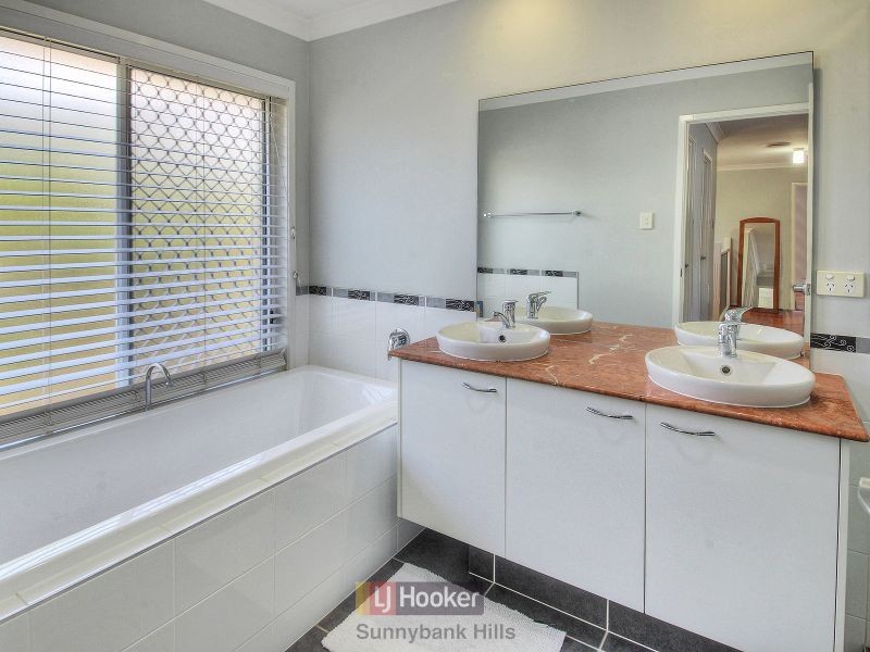 59 Lambert Road, Indooroopilly QLD 4068