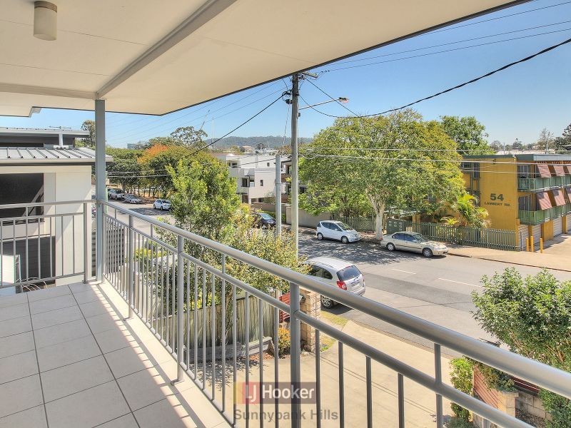 59 Lambert Road, Indooroopilly QLD 4068
