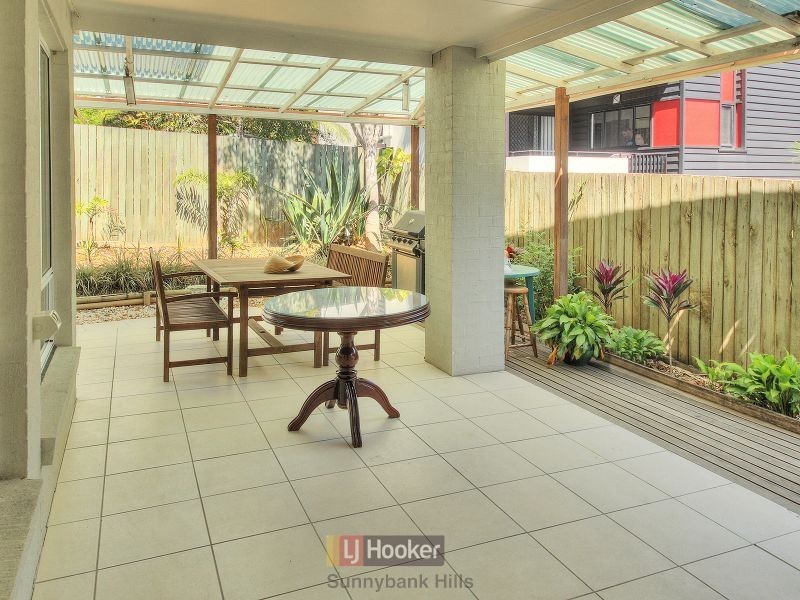 59 Lambert Road, Indooroopilly QLD 4068