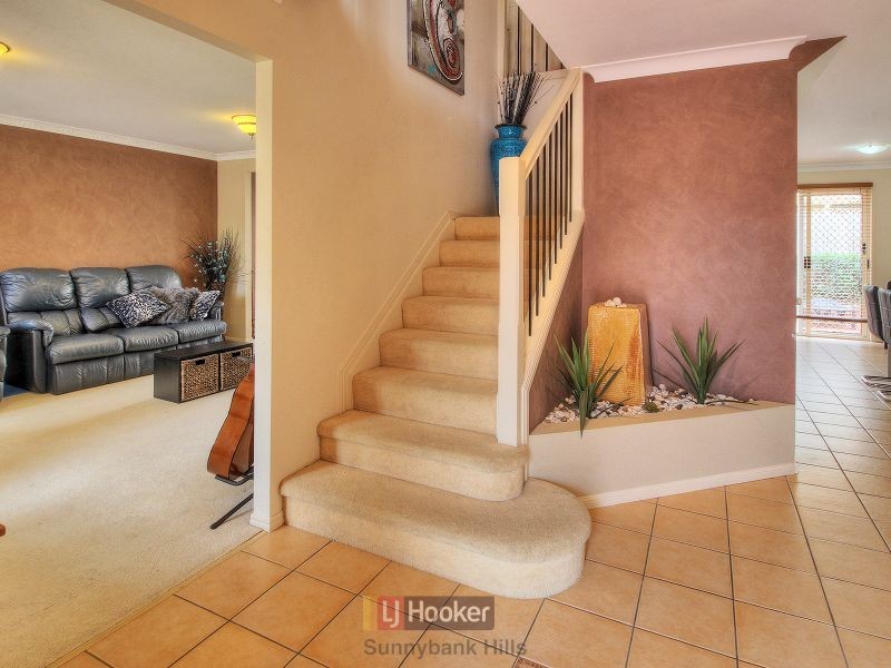 30 Lexington Place, Sunnybank Hills QLD 4109