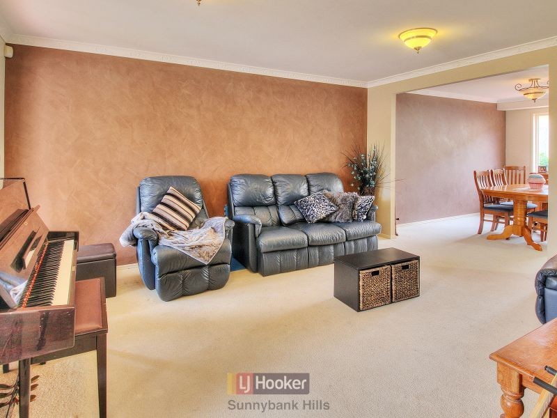 30 Lexington Place, Sunnybank Hills QLD 4109