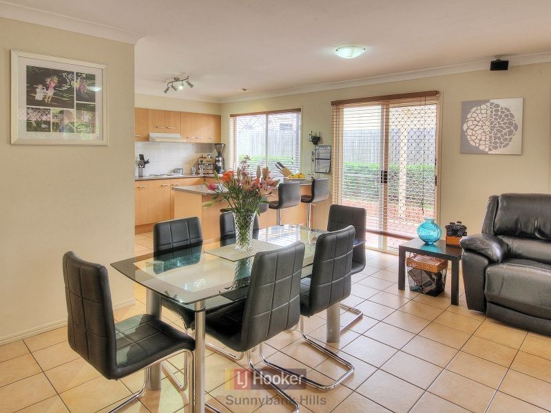 30 Lexington Place, Sunnybank Hills QLD 4109