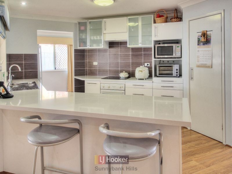 71 Golden Rain Place, Stretton QLD 4116