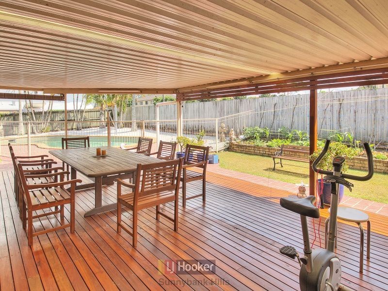 71 Golden Rain Place, Stretton QLD 4116