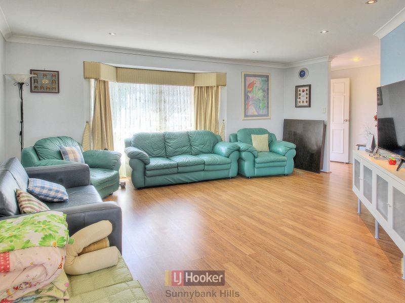 71 Golden Rain Place, Stretton QLD 4116