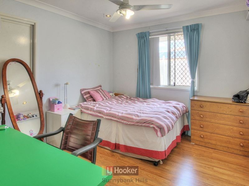 71 Golden Rain Place, Stretton QLD 4116