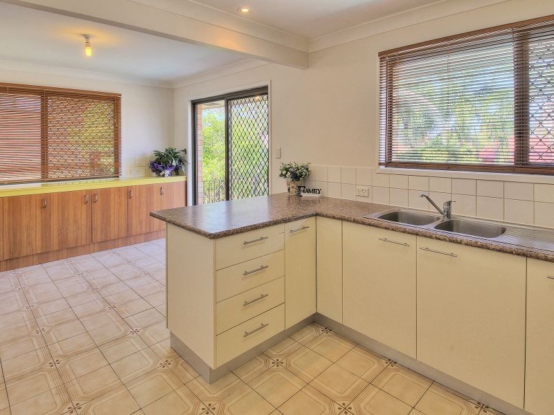 56 Pompadour Street, Sunnybank Hills QLD 4109