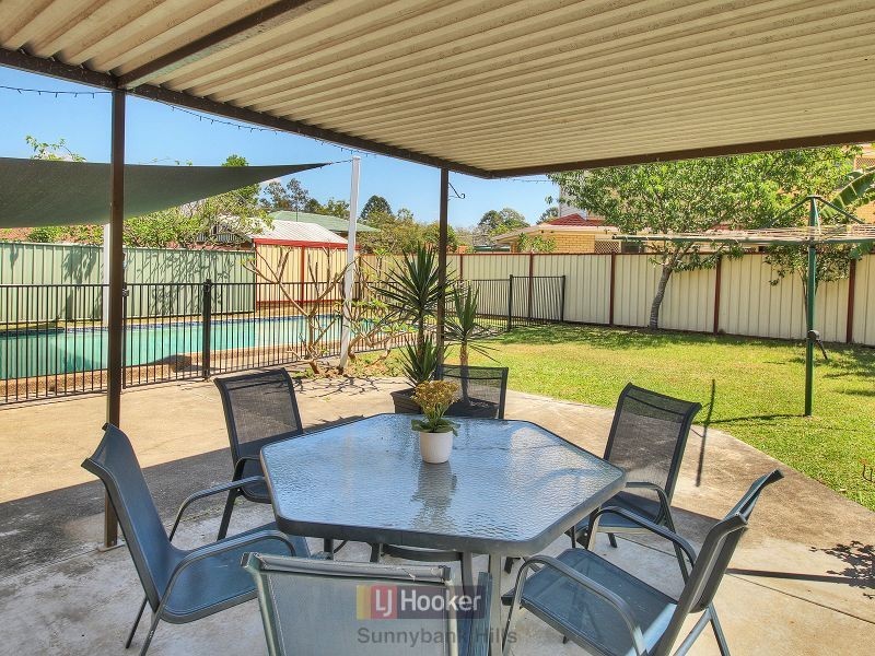 27 Springfield Street, Macgregor QLD 4109