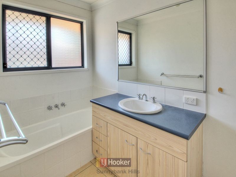 23 Budawang Street, Parkinson QLD 4115