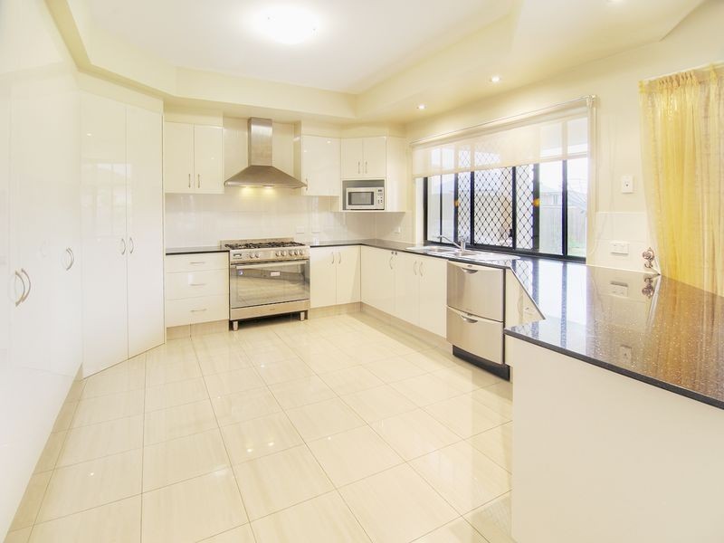 59 Birchwood Place, Stretton QLD 4116