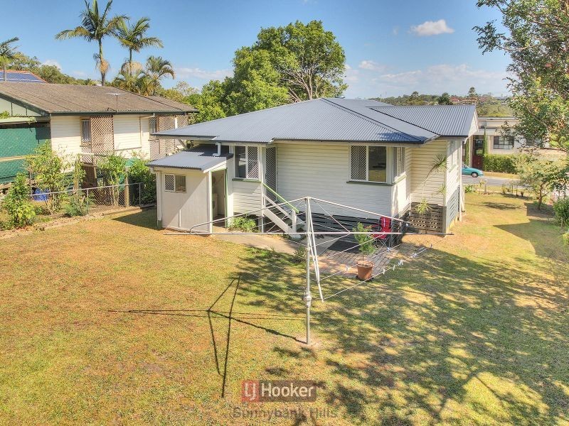 64 Everest Street, Sunnybank QLD 4109