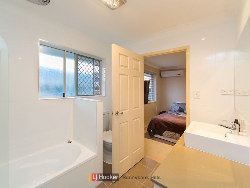 3 Lamond Close, Calamvale QLD 4116