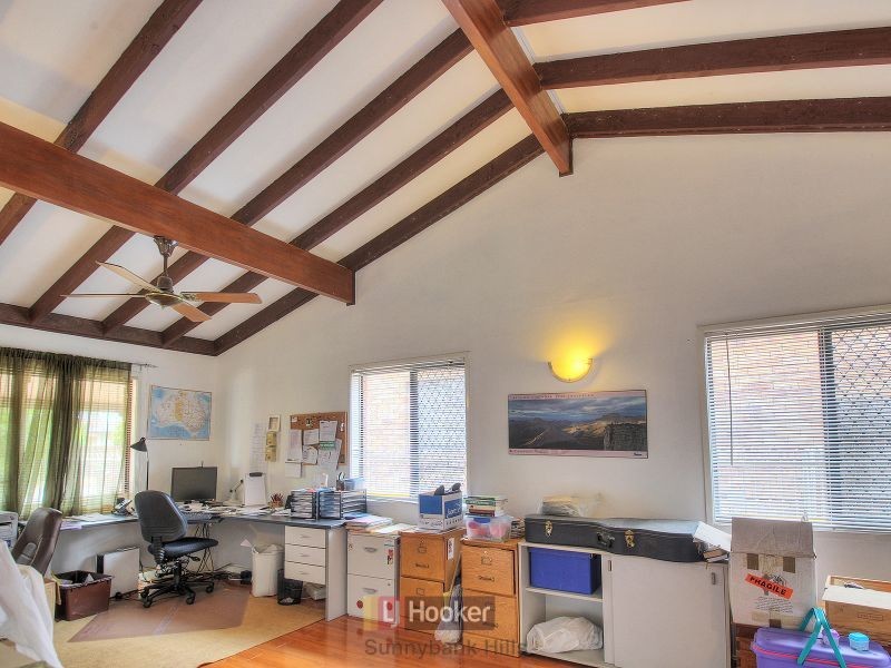 15 Sericea Street, Sunnybank Hills QLD 4109