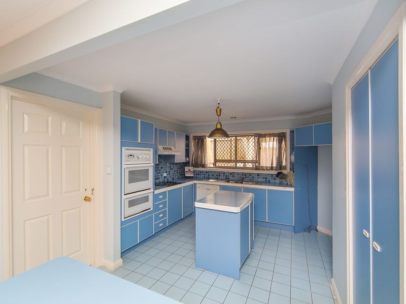 2 Hearnville Street, Robertson QLD 4109