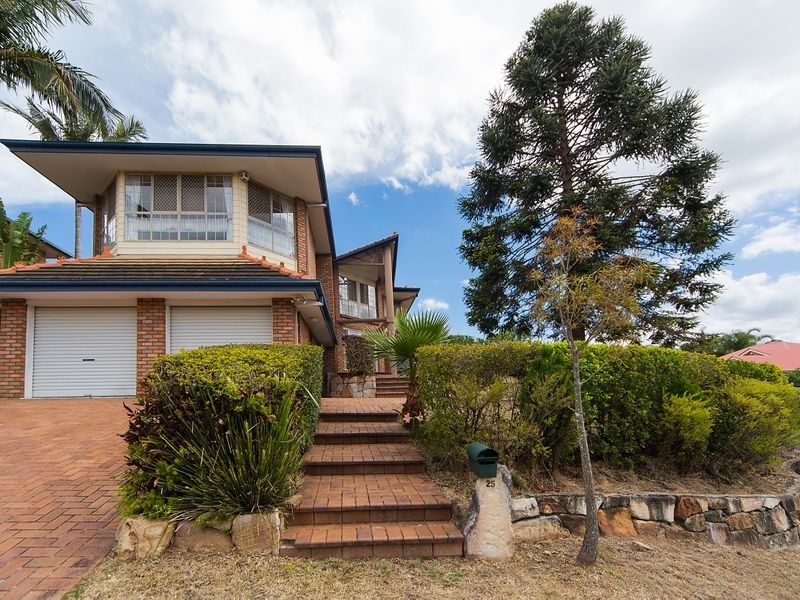 2 Hearnville Street, Robertson QLD 4109