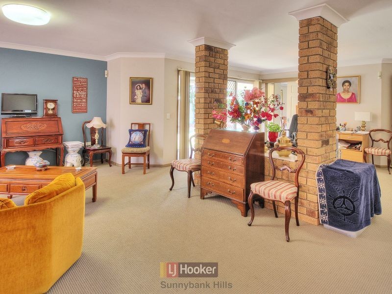 5 Corypha Crescent, Calamvale QLD 4116