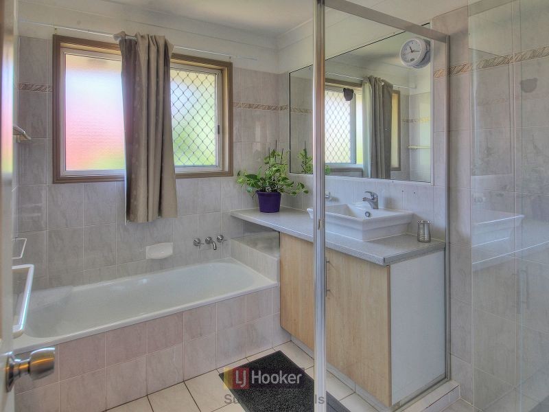 5 Corypha Crescent, Calamvale QLD 4116