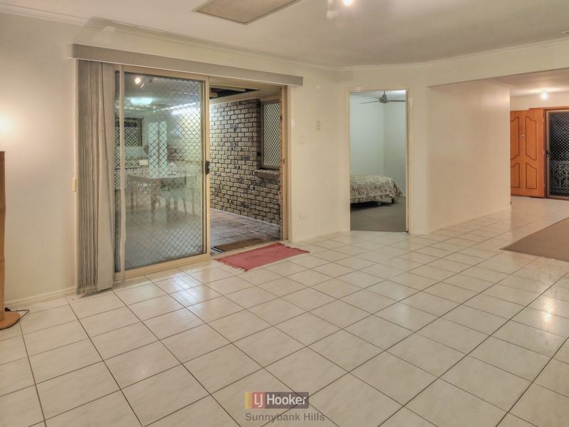 61 Palmwoods Crescent, Runcorn QLD 4113
