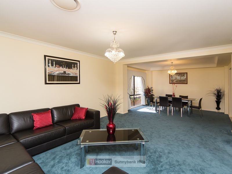 18 Leelaben Place, Eight Mile Plains QLD 4113