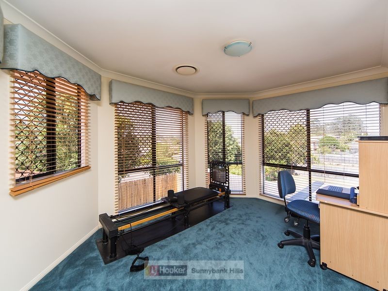 18 Leelaben Place, Eight Mile Plains QLD 4113