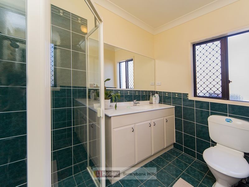 18 Leelaben Place, Eight Mile Plains QLD 4113