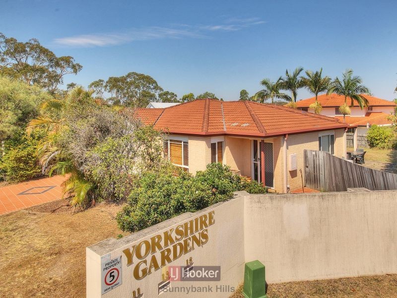 11 Yorkshire Place, Stretton QLD 4116