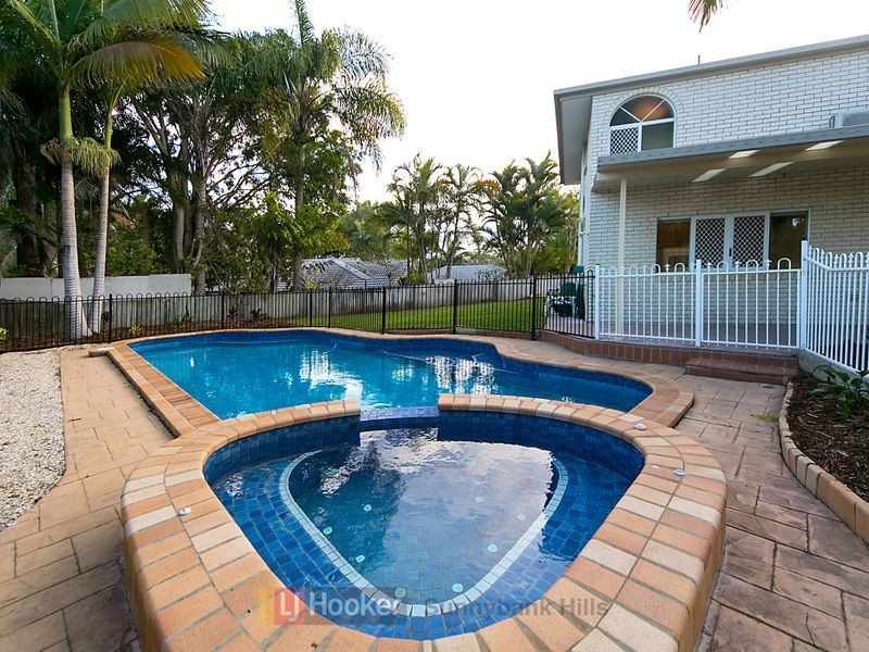 12 Gangar Close, Eight Mile Plains QLD 4113