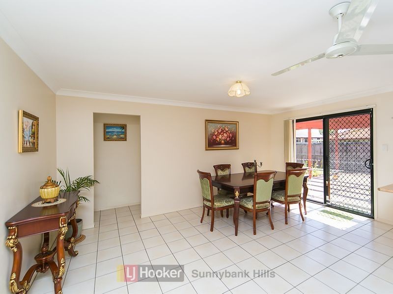 70 Honeysuckle Way, Calamvale QLD 4116