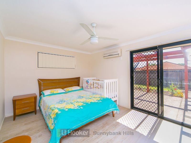 70 Honeysuckle Way, Calamvale QLD 4116