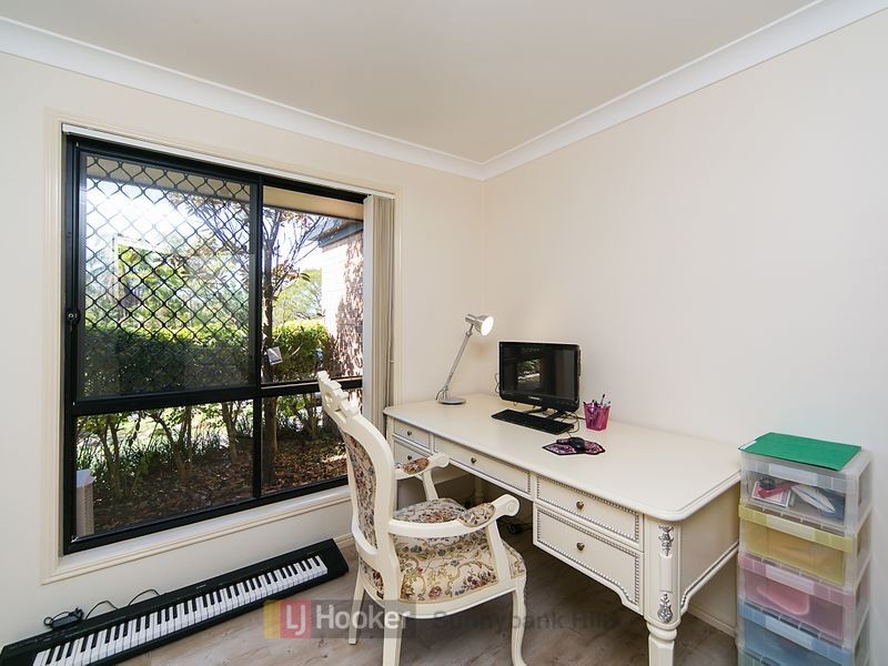 70 Honeysuckle Way, Calamvale QLD 4116