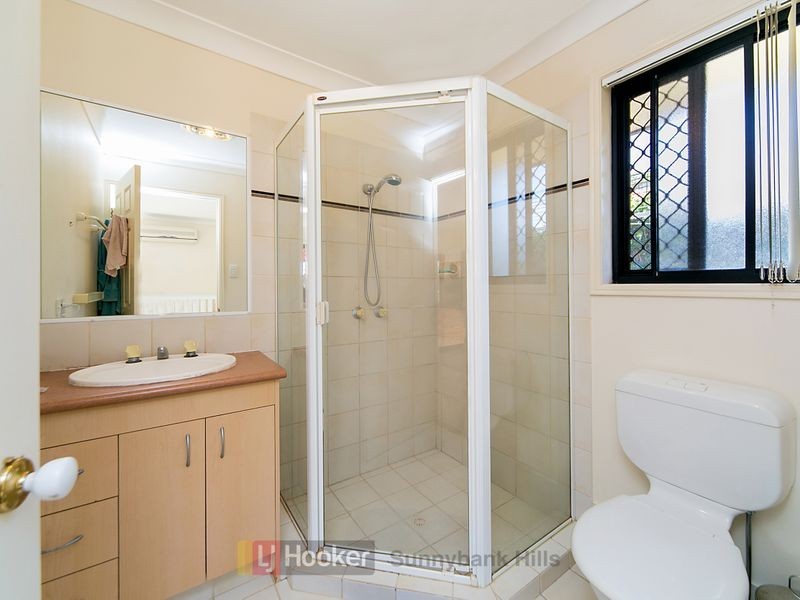 70 Honeysuckle Way, Calamvale QLD 4116
