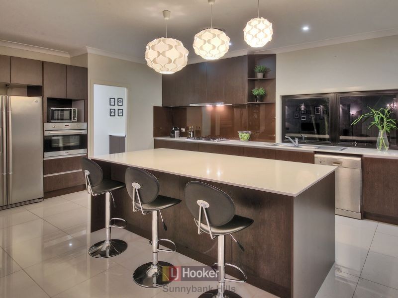 17 Cleveland Place, Stretton QLD 4116