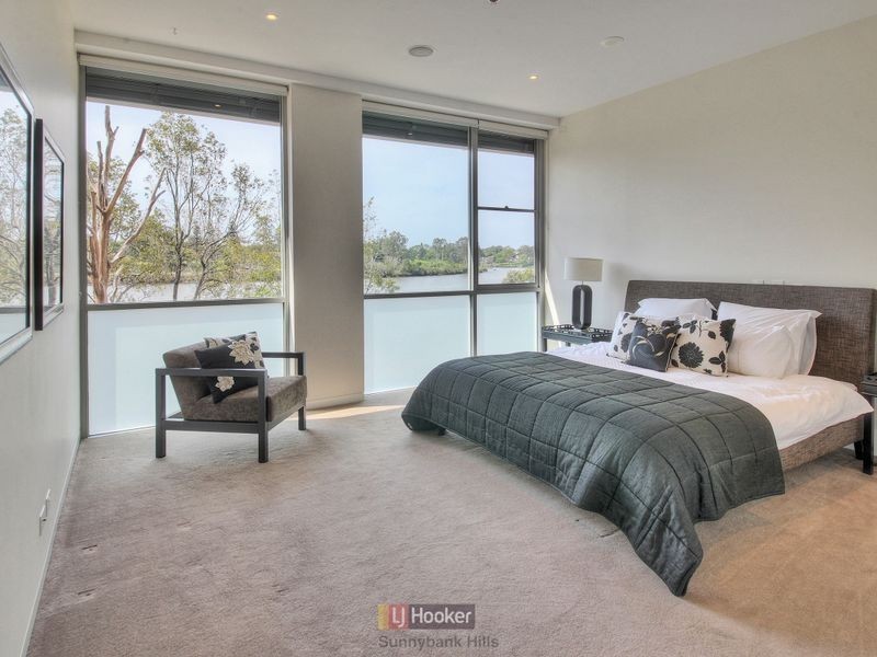 4201/205 King Arthur Terrace, Tennyson QLD 4105