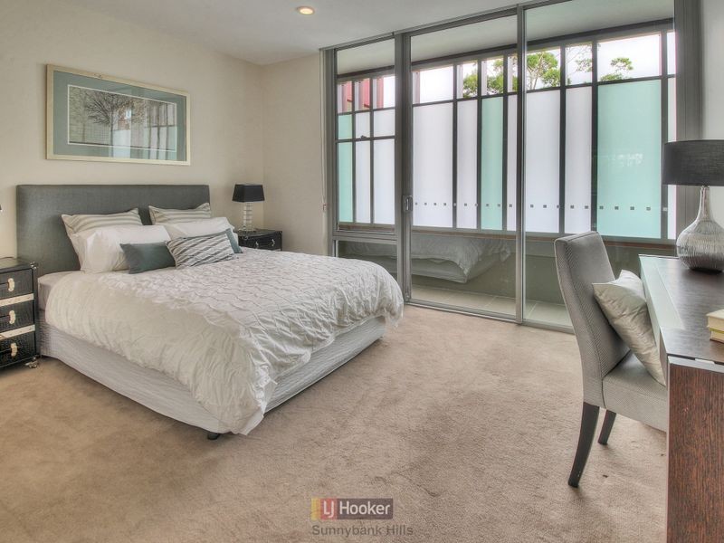 4201/205 King Arthur Terrace, Tennyson QLD 4105