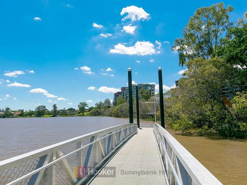 4201/205 King Arthur Terrace, Tennyson QLD 4105