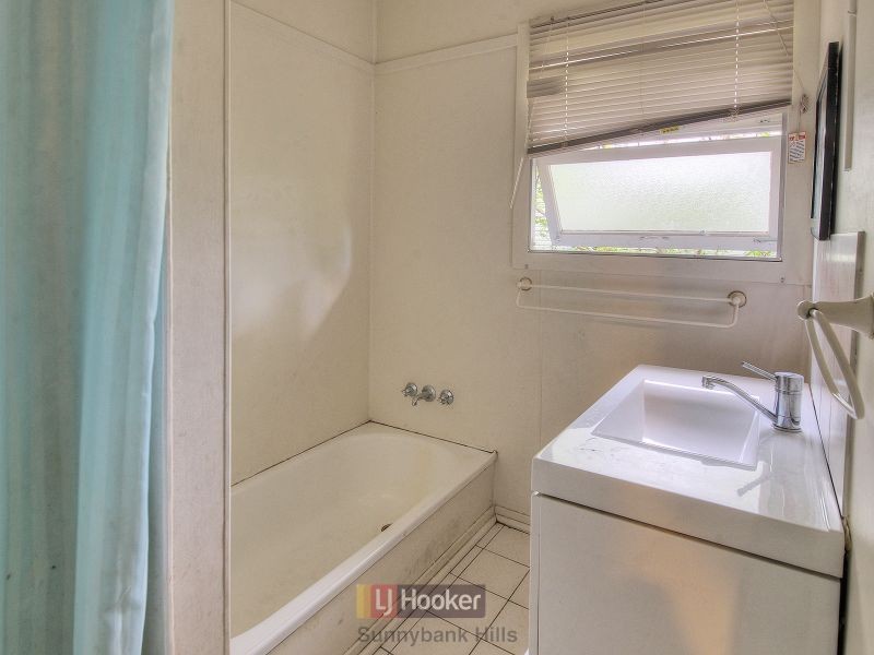 21 Baroda Street, Coopers Plains QLD 4108