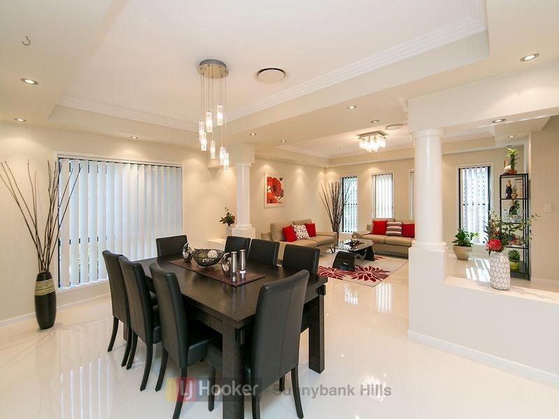 122 The Avenue, Sunnybank Hills QLD 4109