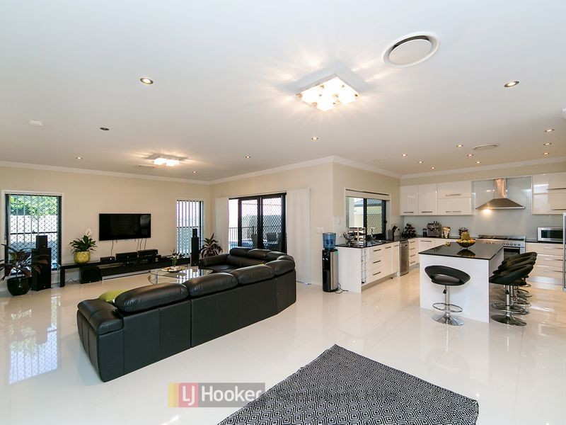 122 The Avenue, Sunnybank Hills QLD 4109