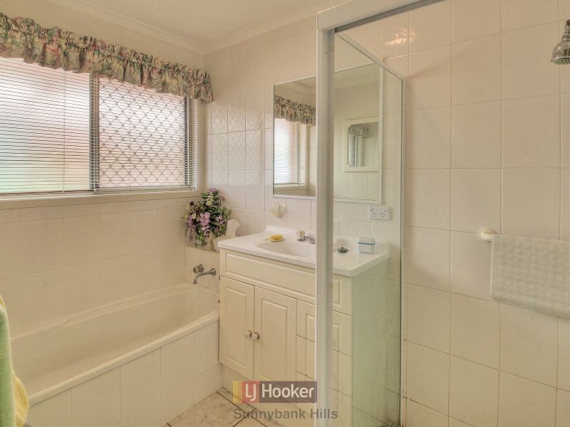 27 Delafield Street, Sunnybank QLD 4109