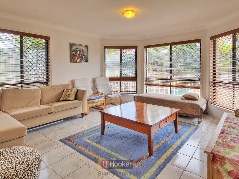 146 Lancaster Circuit, Stretton QLD 4116