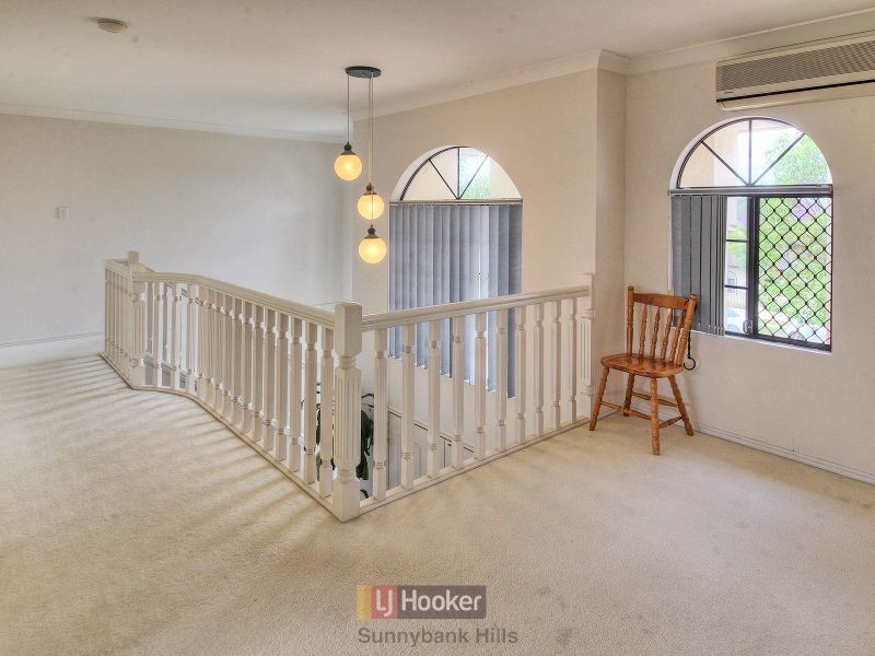 146 Lancaster Circuit, Stretton QLD 4116