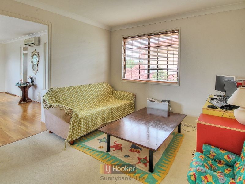 146 Lancaster Circuit, Stretton QLD 4116